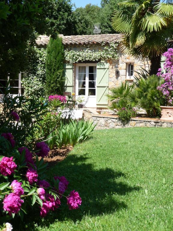 Le Mas Du Pere La Motte  Bagian luar foto
